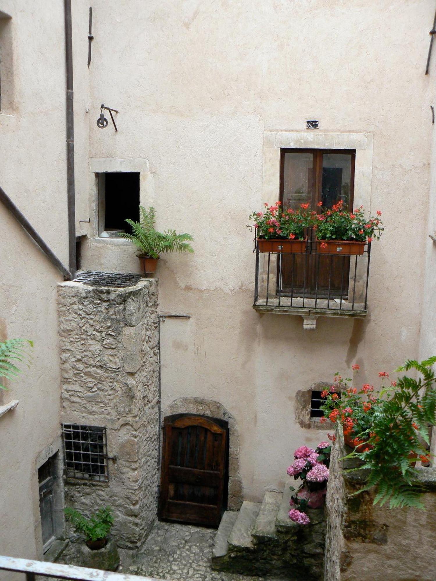 Residence Il Palazzo Santo Stefano Di Sessanio Zewnętrze zdjęcie